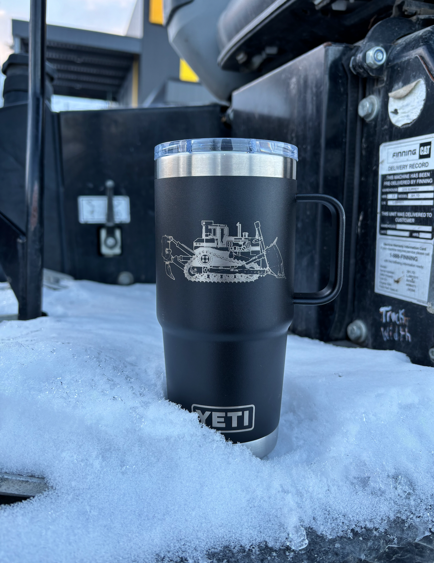 20oz Travel Mug w/ Handle - Black